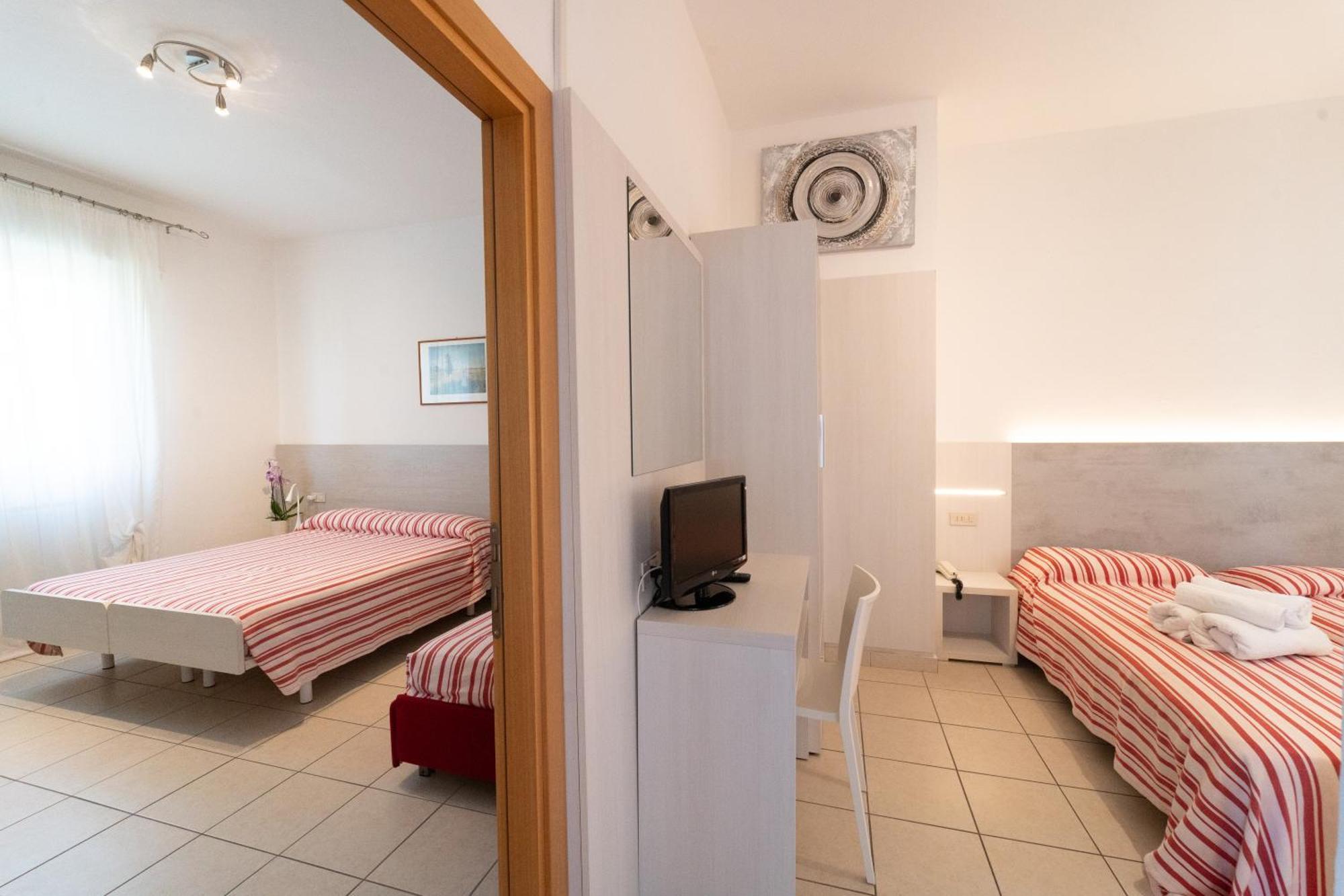 Hotel Dafne Пунта-Марина Экстерьер фото